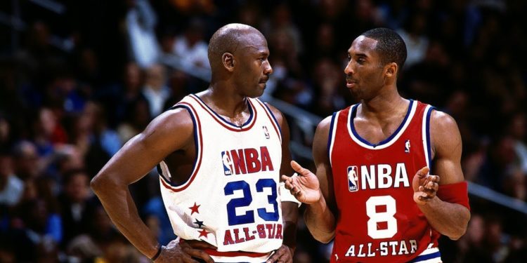 Michael Jordan conmueve con lágrimas en el homenaje a Kobe Bryant