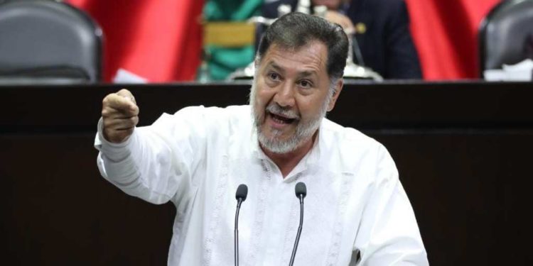 Noroña declara que no sirve de nada tomar la temperatura por Covid-19