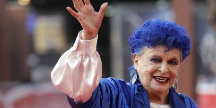 Murió Lucía Bosé a los 89 años a causa de una neumonía, actriz italiana y madre del cantante Miguel Bosé