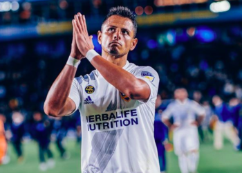 Galaxy subastará camiseta del Chicharito para combatir al Covid-19