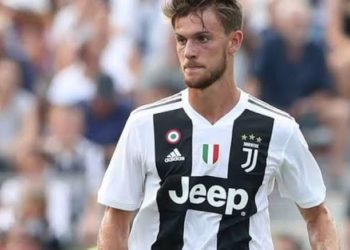 Jugador italiano de la Juventus da positivo a coronavirus