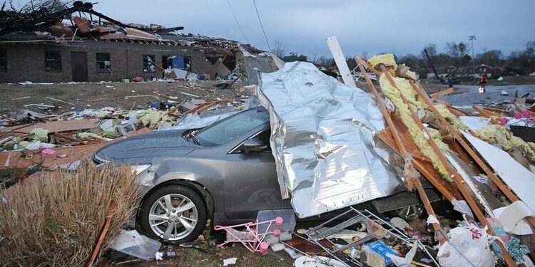 Dos tornados arrasan Nashville; 22 personas mueren