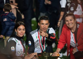 La madre de Cristiano Ronaldo es hospitalizada por derrame cerebral