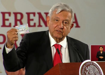 AMLO cambia la fecha de la rifa del avión presidencial