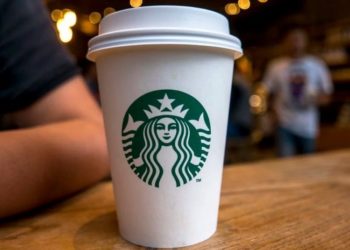 Compañía Alsea recorta inversión y personal en restaurantes de México