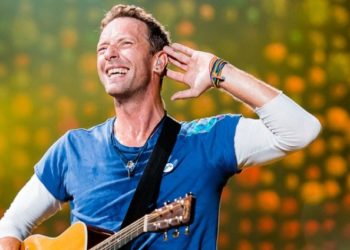 Chris Martin de Coldplay comparte «mini concierto» en Instagram