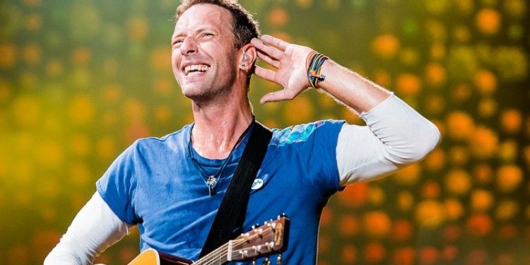 Chris Martin de Coldplay comparte «mini concierto» en Instagram