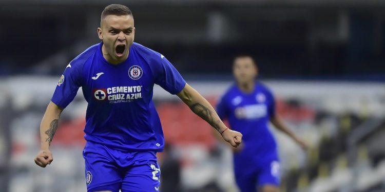 Cruz Azul derrota a las Águilas del América