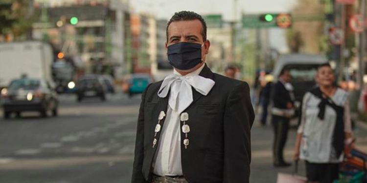 El fotógrafo Santiago Arau retrata a la CDMX en plena contingencia, ¿cómo luce la capital del país?