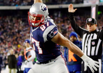 Rob Gronkowski regresa a la NFL; jugará Jugará con Tom Brady en Buccaneers