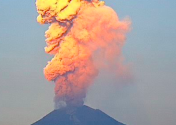 Popocatépetl registra 3 explosiones esta mañana