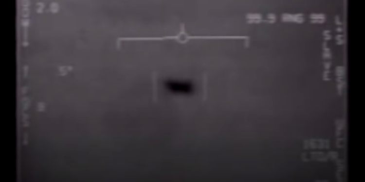 El Pentágono desclasifica 3 videos de avistamientos de ovnis
