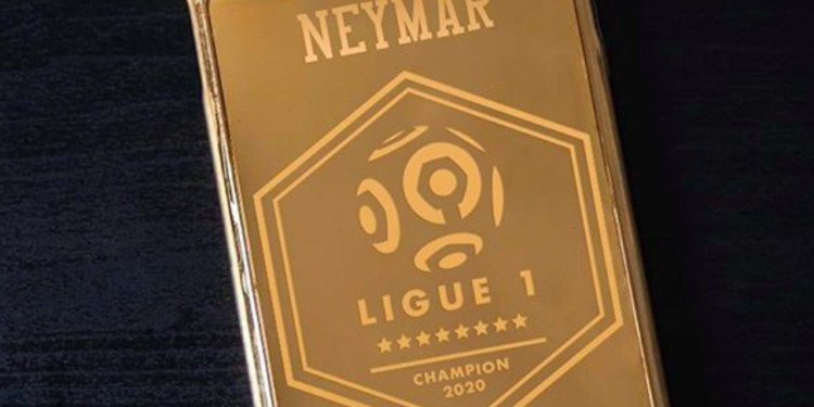 Jugadores del PSG recibirán una funda de oro para su celular por haber ganado la Ligue 1