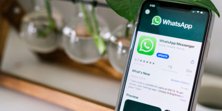 Hasta 50 personas podrán estar en una videollamada de WhatsApp