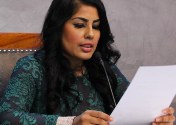 Exigen aparición de legisladora de Colima