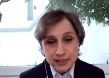 Carmen Aristegui pone alto a ataques en redes y aclara rumores de supuesto hijo con político