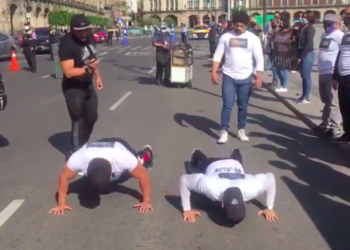 Con rutinas de ejercicio piden reapertura de gimnasios en CDMX