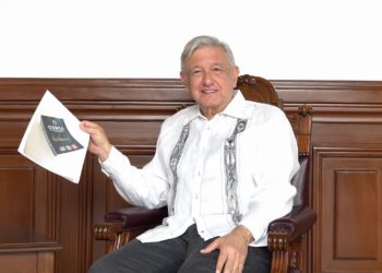 Con transmisión en vivo AMLO revela más información sobre el viaje a Washington