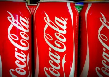 Coca-Cola, contra el etiquetado; decide ampararse