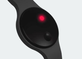 Este dispositivo te alerta del contacto con alguien contagiado por Covid-19