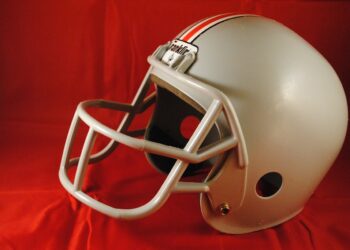 Equipos de la NFL paran prácticas ante  posibles casos de covid-19