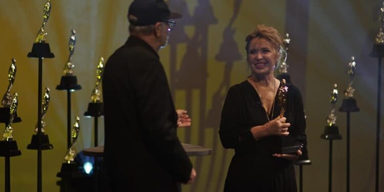 Ellos son los ganadores de los Premios Ariel 2020; María Rojo recibe el Ariel de Oro a la trayectoria