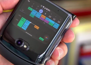Lanzan el nuevo Motorola Razr 2, cuesta el doble que el iPhone 11