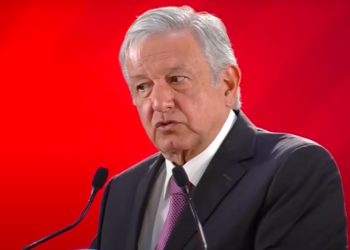 AMLO intenta «socavar» la libertad de expresión, señalan más de 600 intelectuales