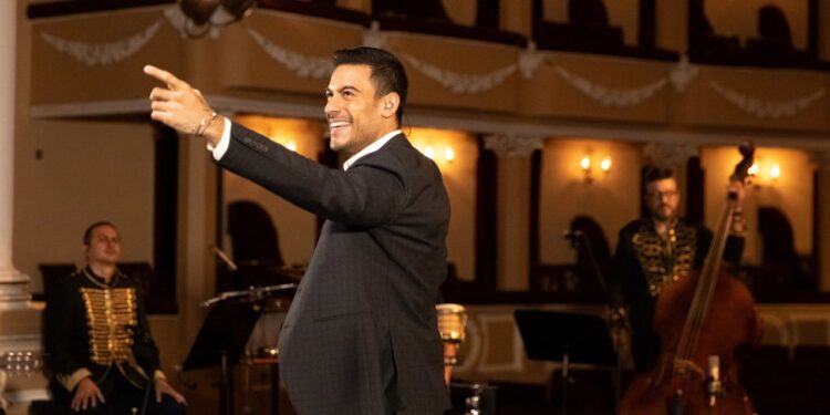 Este es el recuento del concierto de Carlos Rivera desde el Teatro Xicoténcatl