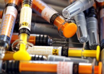 32 millones de dosis de «Sputnik-V» llegarán México; Rusia firma acuerdo con farmacéutica mexicana Landsteiner Scientific