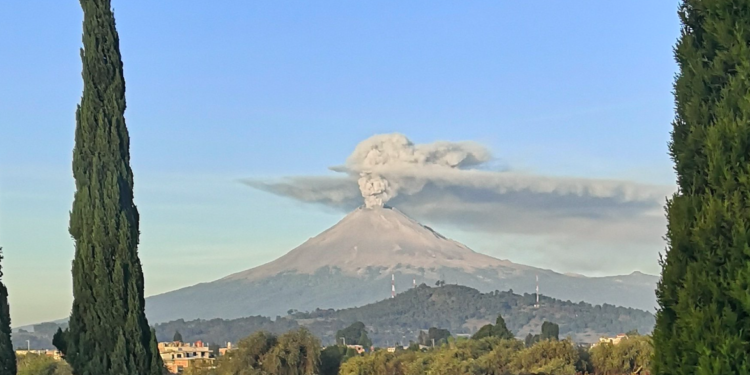 Fumarola del Popo se hace viral porque parece asomarse la Catrina