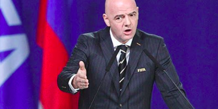 Gianni Infantino, presidente de la FIFA da positivo a covid-19