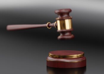 Sí habrá consulta para enjuiciar a expresidentes