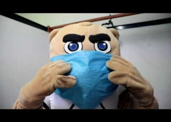 Goyo de los Pumas no sale sin su cubrebocas, aquí las pruebas