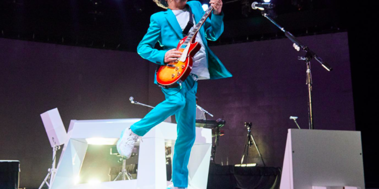 Fito Páez retransmitirá su show, «La Conquista del Espacio», uno de los mejores conciertos en streaming hasta el momento