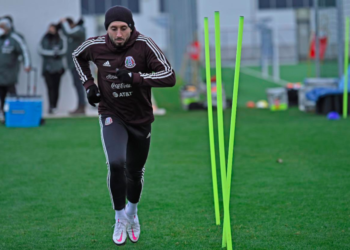 Héctor Herrera causa baja de la SNM; presenta una lesión en el muslo izquierdo