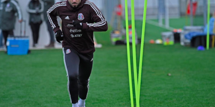 Héctor Herrera causa baja de la SNM; presenta una lesión en el muslo izquierdo