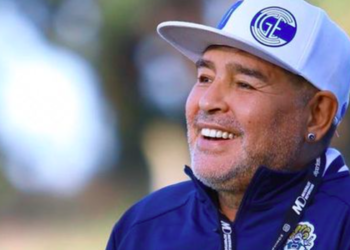 Murió Maradona a los 60 años, adiós al astro argentino