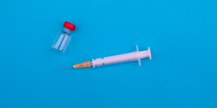 Directora de OPS afirma que las vacunas no serán una solución rápida ni fácil contra la COVID-19 para Latinoamérica