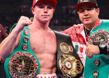 Canelo mostró su poderío a Smith; el mexicano venció a su rival