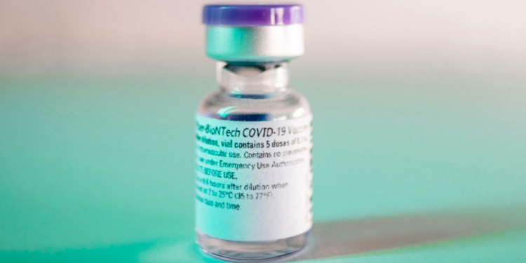 La OMS asegura 2000 millones de vacunas contra el COVID-19 para el mecanismo COVAX