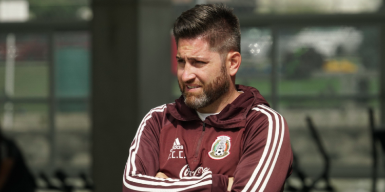 Christopher Cuellar deja de ser Director Técnico de la Selección Nacional Femenil