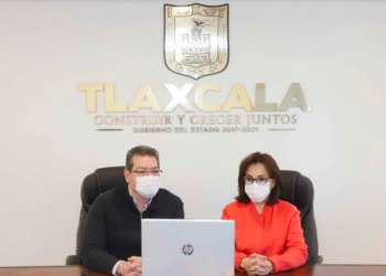 Encabezan Sandra Chávez y Marco Mena sesión del Comité Técnico de adopciones del DIF Estatal