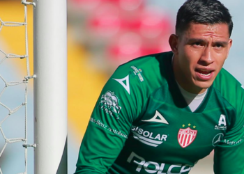 Ángel Malagón presenta una luxación en el codo izquierdo