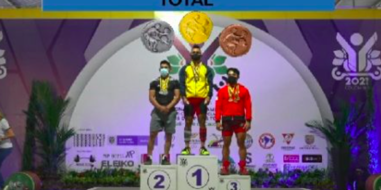 El halterista mexicano Jonathan Muñoz ganó tres bronces en Colombia