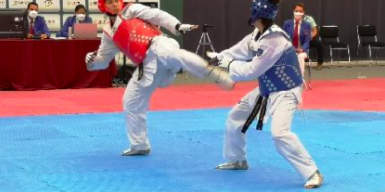 La taekwondoín Briseida Acosta venció a la medallista olímpica y mundial María Espinoza; consigue pase a Juegos Olímpicos