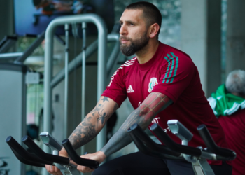 Jonathan Orozco causa baja de la SNM; presenta una lesión en la pantorrilla izquierda