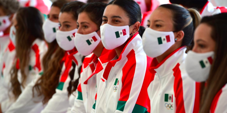 AMLO abandera a delegación mexicana que participará en los Juegos Olímpicos de Tokio