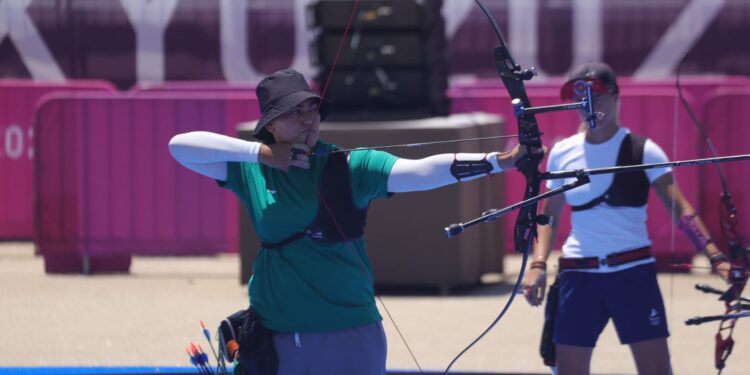 La arquera mexicana Alejandra Valencia se instala en octavos de final