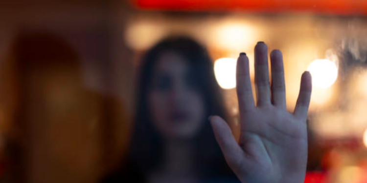 ¡IMPORTANTE! Comisión del Senado avala dictamen para endurecer sanciones contra ataques con ácido